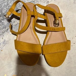 Small scratch platforms